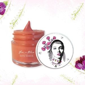 Berry Blossom Pink Sheer Glow Organic Lip Gloss Plumper Treatment